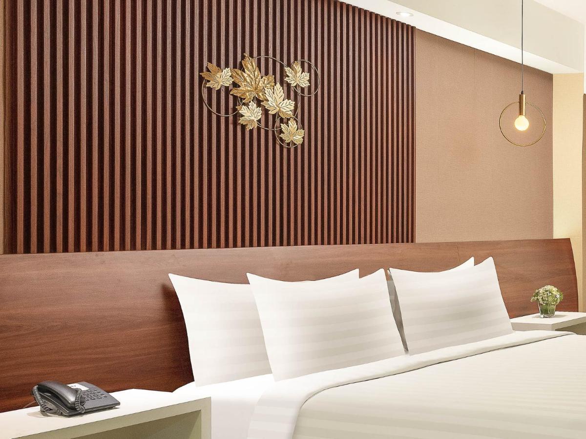 The Alana Yogyakarta Hotel And Convention Center Слеман Екстериор снимка