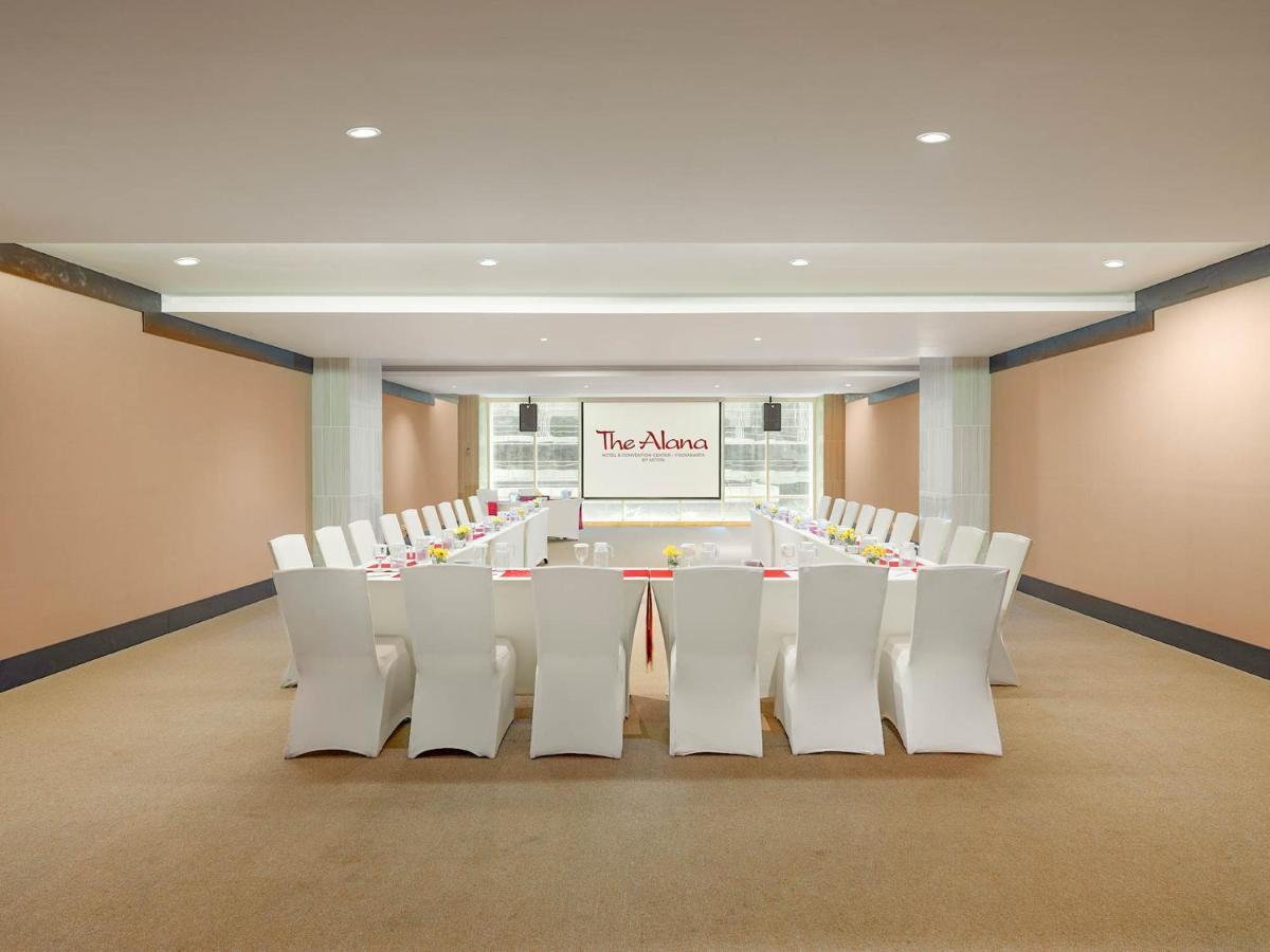 The Alana Yogyakarta Hotel And Convention Center Слеман Екстериор снимка